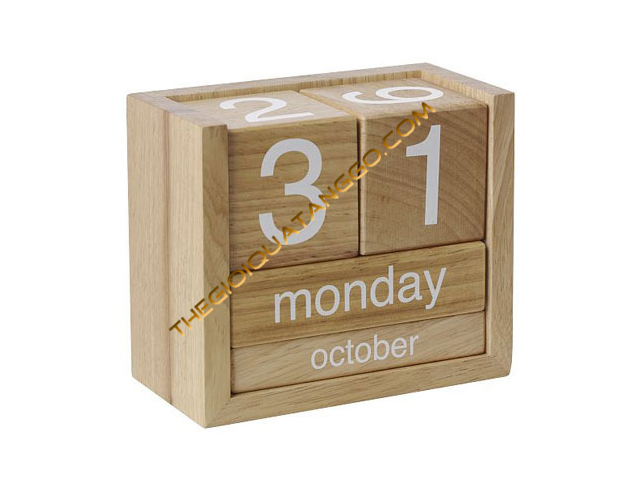 Lịch gỗ để bàn xếp hình vuông độc lạ