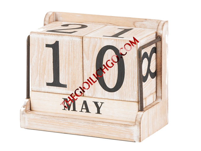 Lịch gỗ quà tặng để bàn đẹp