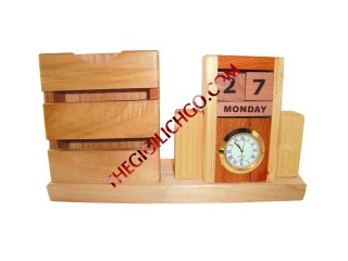 Lịch gỗ để bàn có đồng hồ